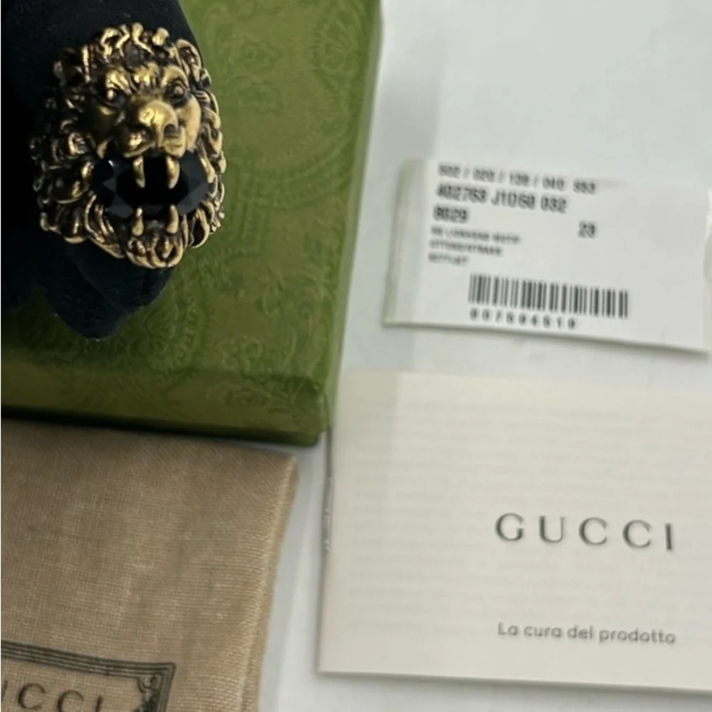 Men’s Gucci iconic Lionhead ring size 10 made in Italy